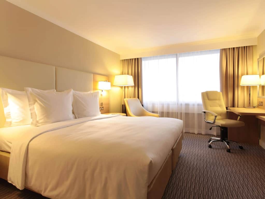Renaissance London Heathrow Hotel — photo 3