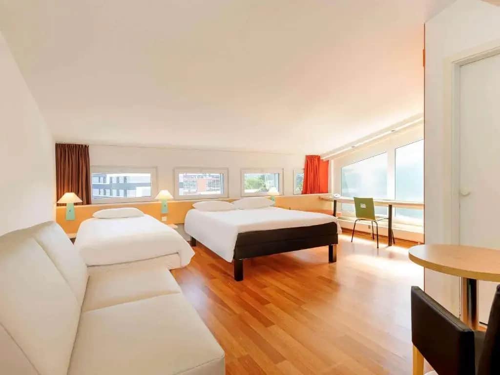 Me And All Hotel Berlin East Side — photo 4