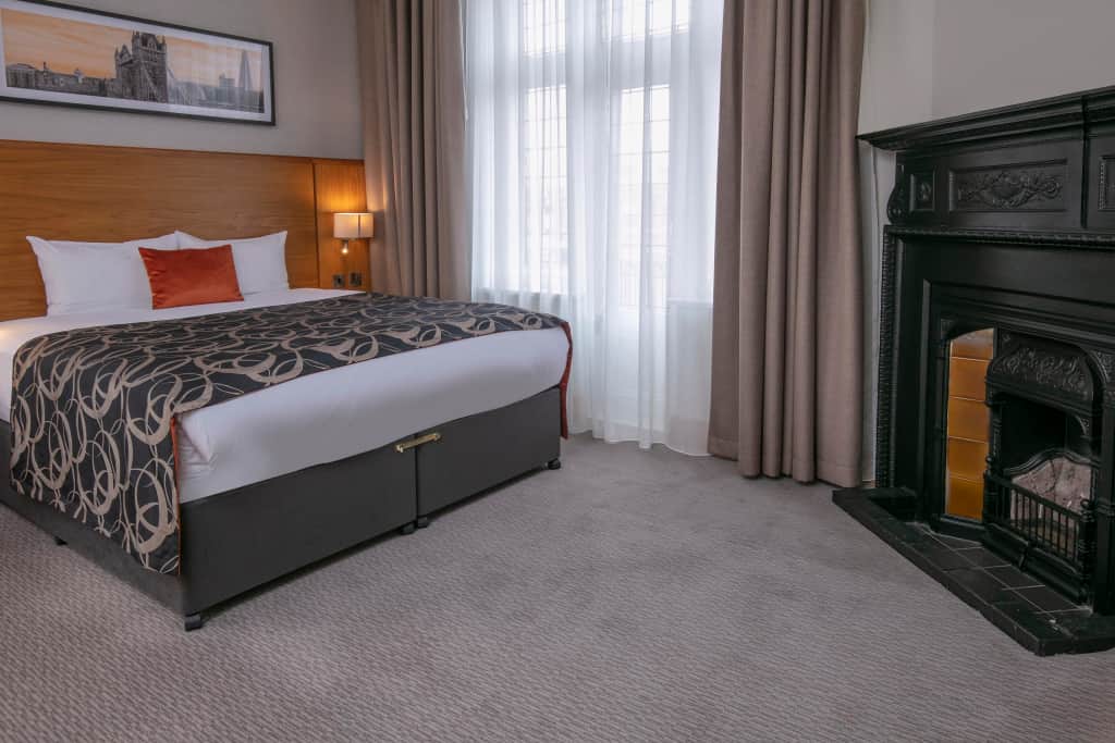 The Crown London Hotel — photo 3