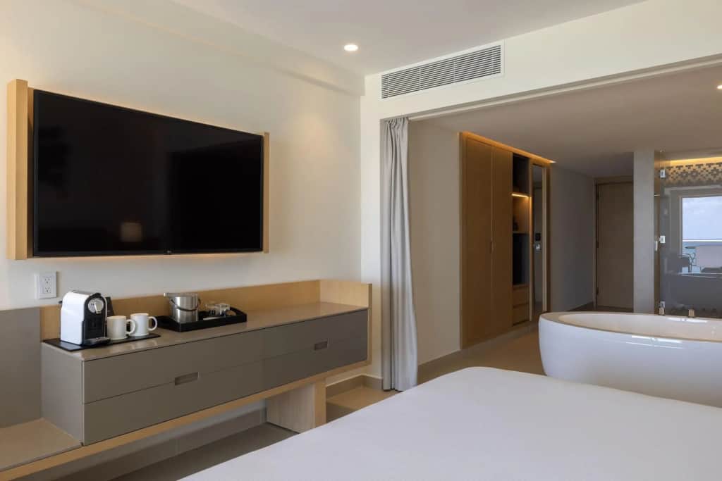 Royalton Splash Riviera Cancun, An Autograph Collection All-Inclusive Resort — photo 4