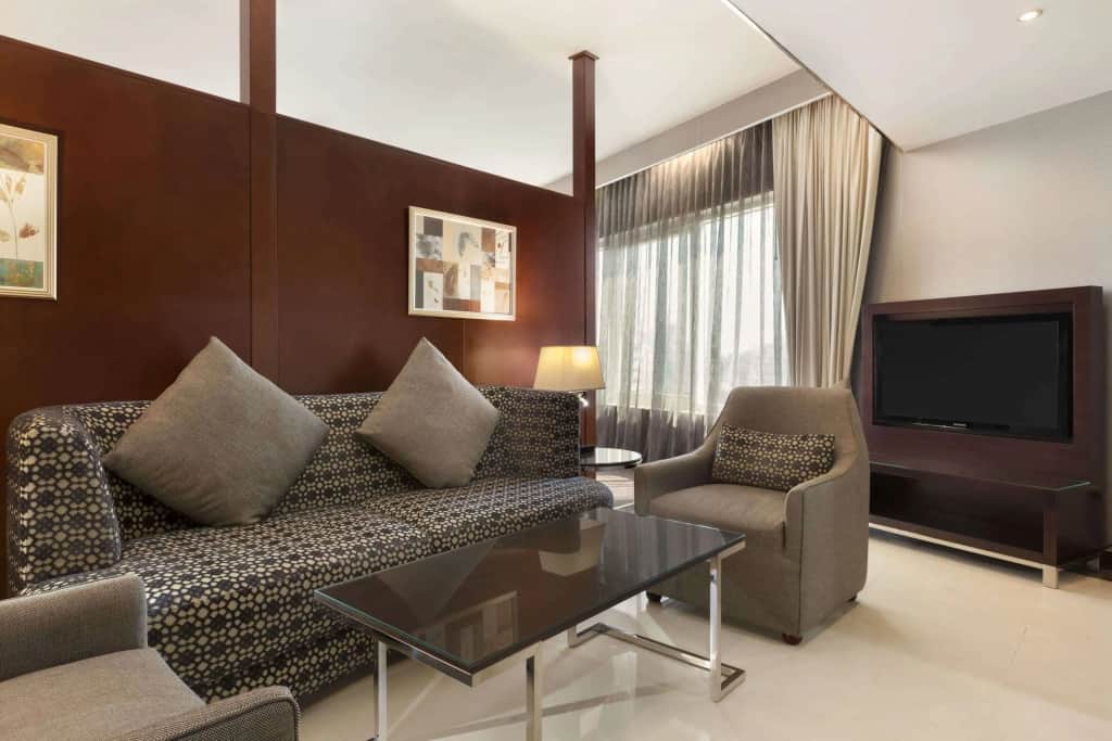 Howard Johnson by Wyndham Bur Dubai — photo 4
