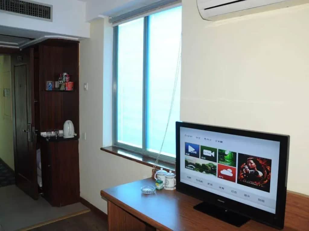 Super 8 (Hangzhou Fengqi Road) — photo 3