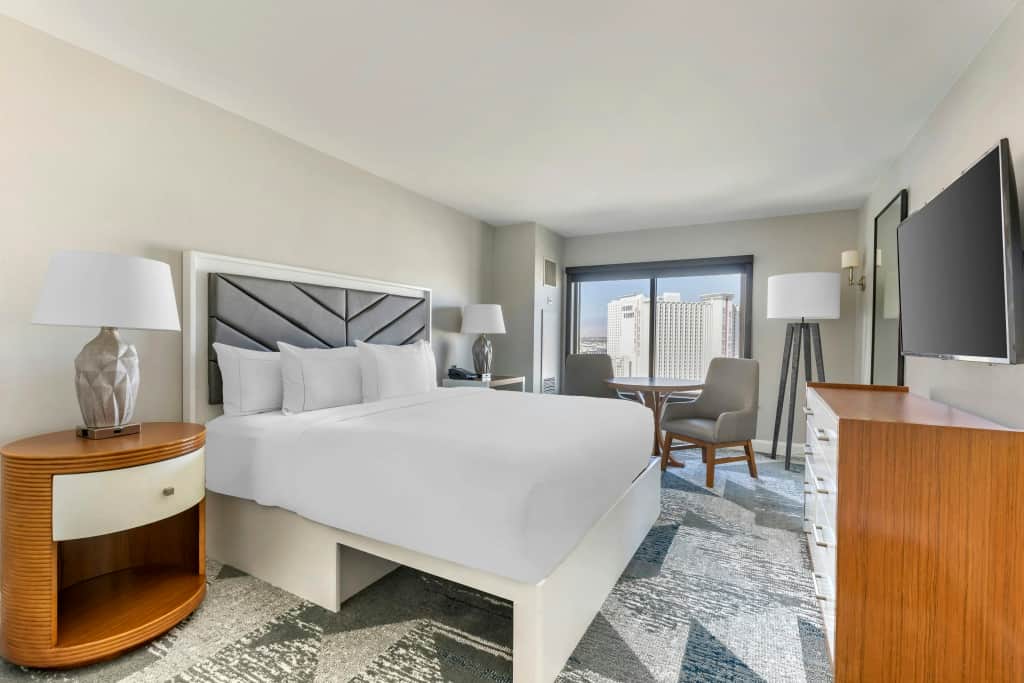 Hilton Grand Vacations Club on the Las Vegas Strip — photo 4