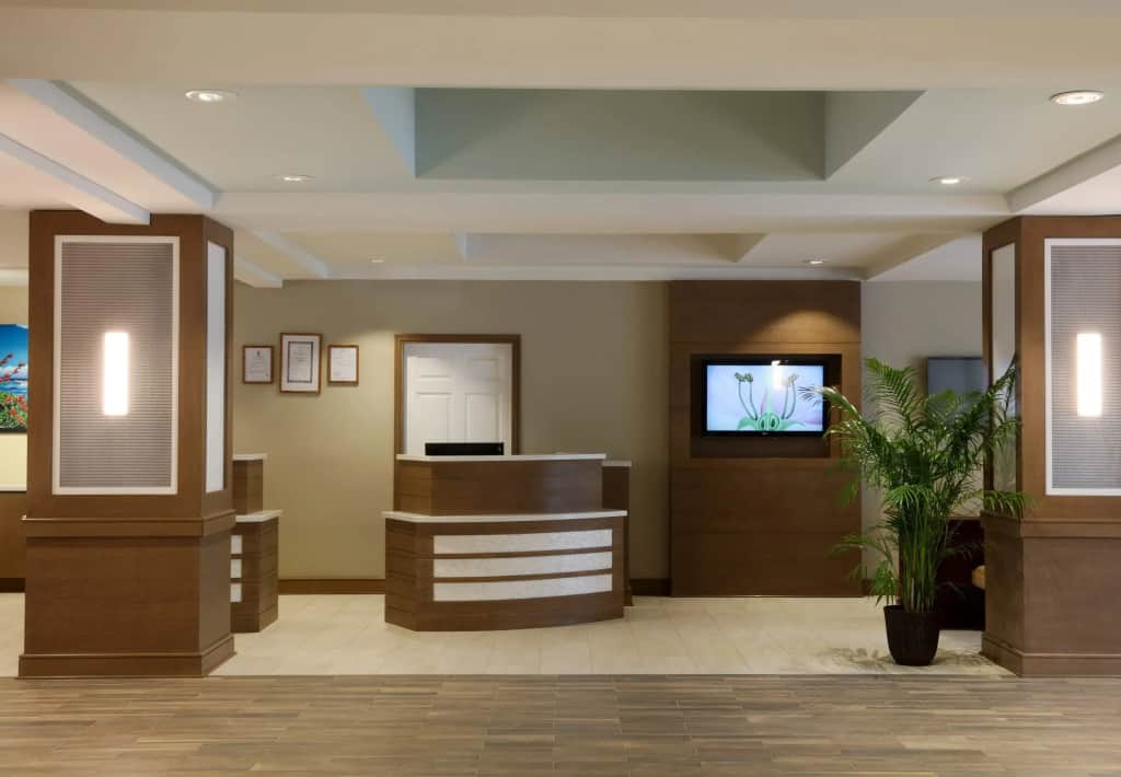 Courtyard by Marriott Nassau Downtown/Junkanoo Beach — photo 2