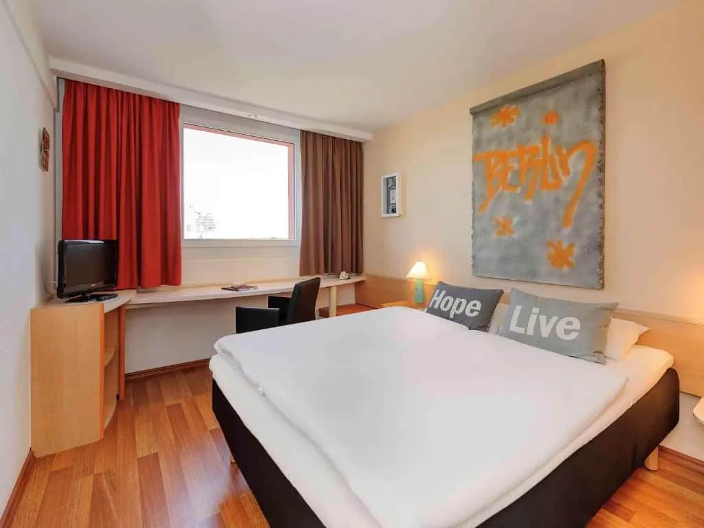 Me And All Hotel Berlin East Side — photo 3