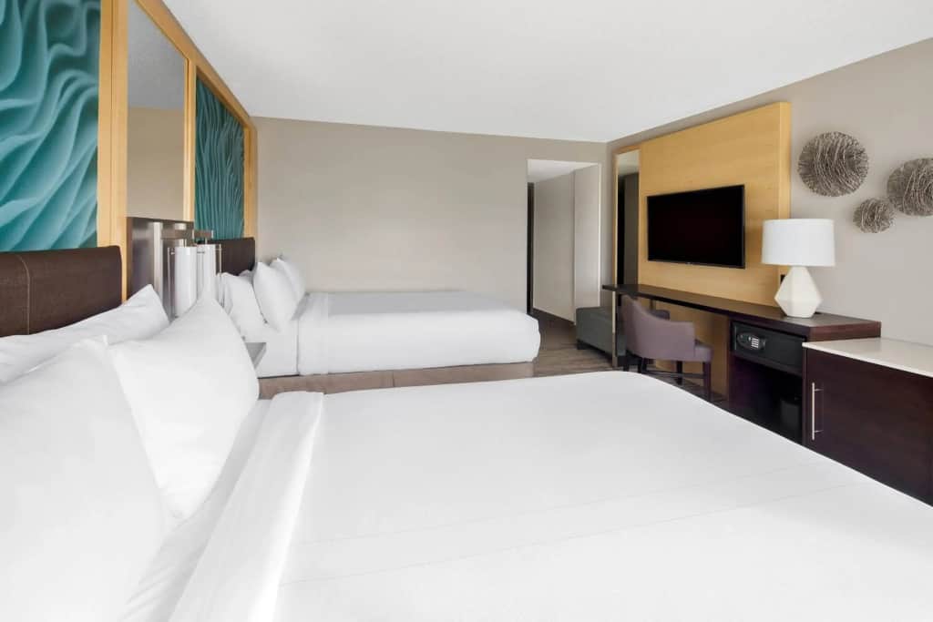 Boca Raton Marriott at Boca Center — photo 4
