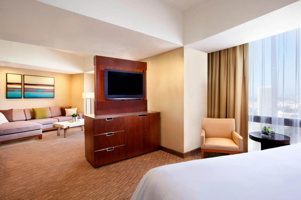 The Westin Bonaventure Hotel & Suites, Los Angeles — photo 4