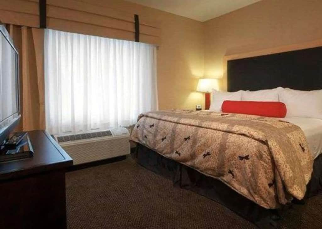 Cambria Hotel Columbus - Polaris — photo 3