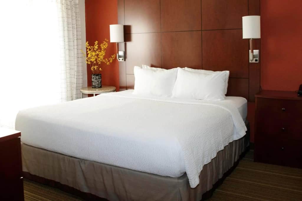 MainStay Suites Appleton Airport - Fox River Mall Area — photo 3