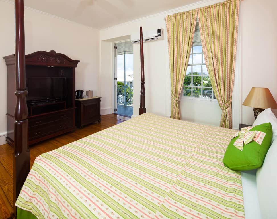 Savannah Beach Club Hotel — photo 3