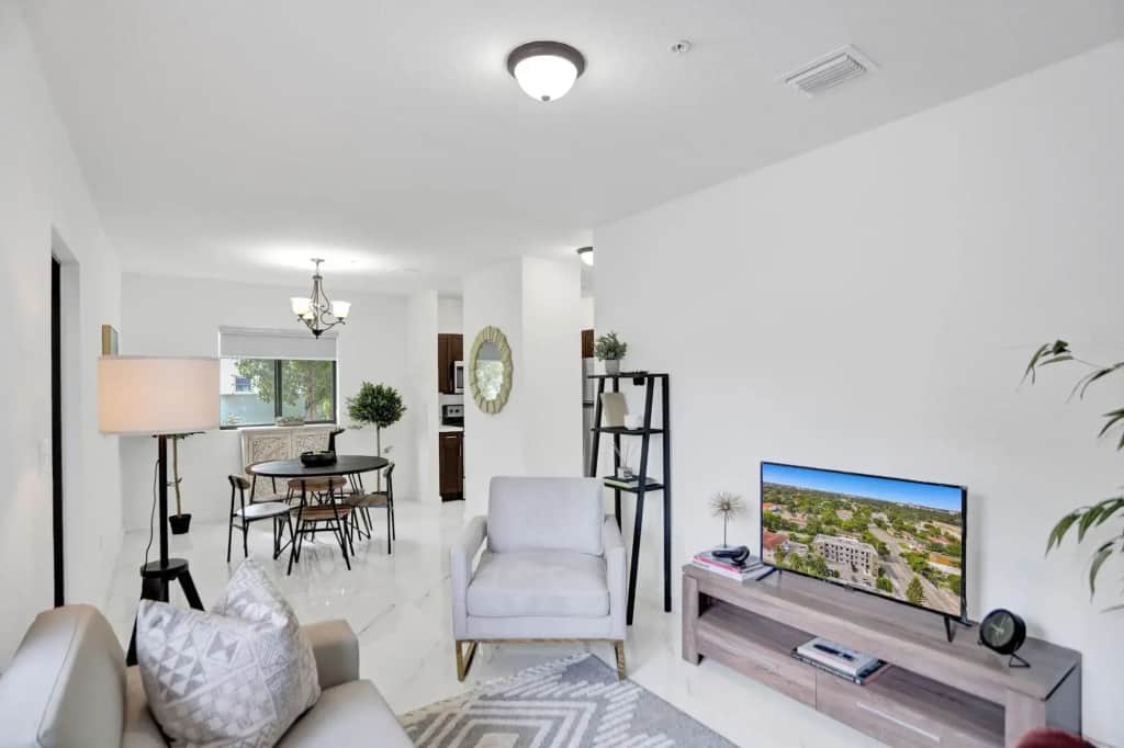 Renzzi Wynwood Apartments — photo 2