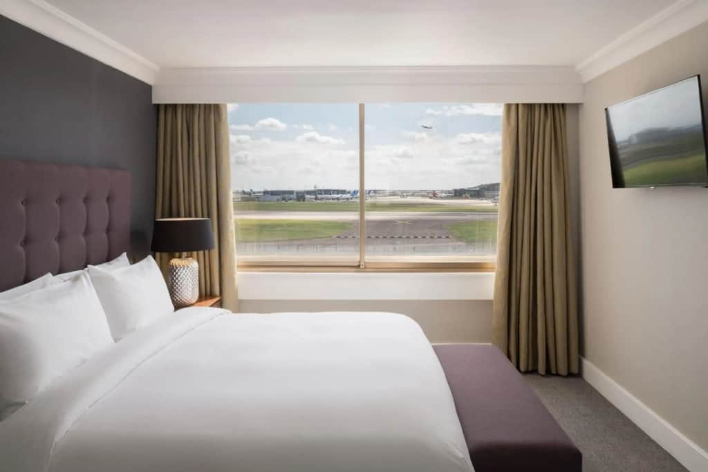 Renaissance London Heathrow Hotel — photo 5