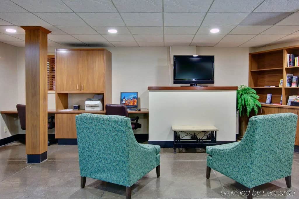 Everwild Hotel Canmore — photo 2