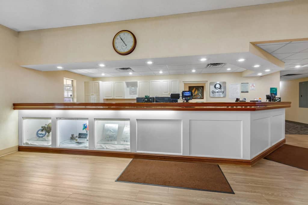 Quality Inn & Suites Bellville - Mansfield — photo 2