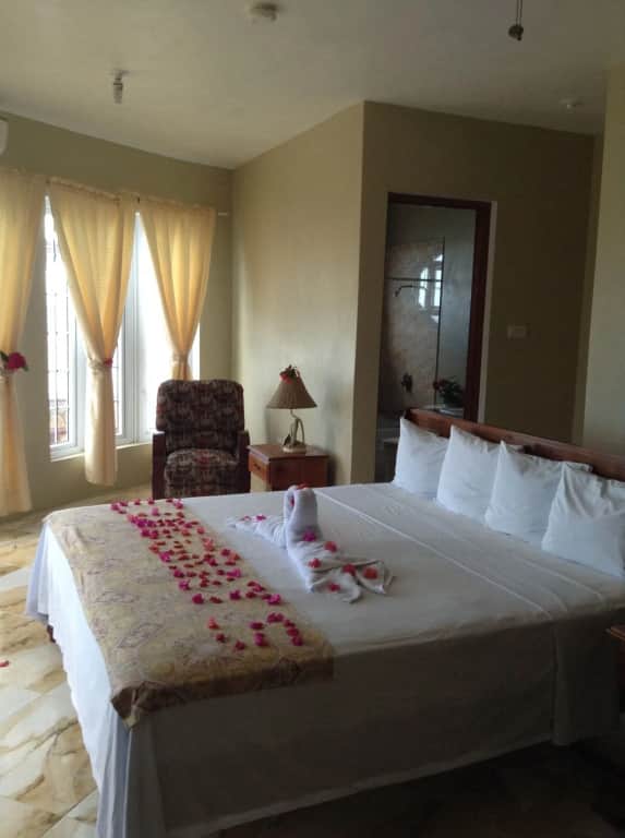 Waters Edge Guest House — photo 5