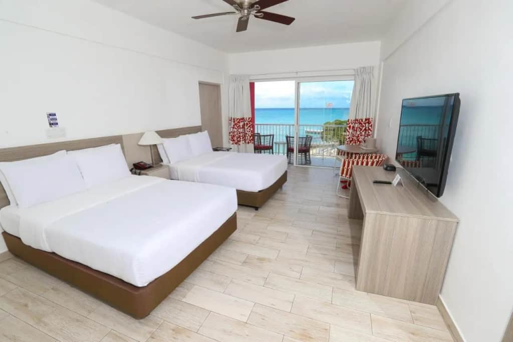 Grand Decameron Cornwall Beach, A Trademark All-Inclusive Resort — photo 4