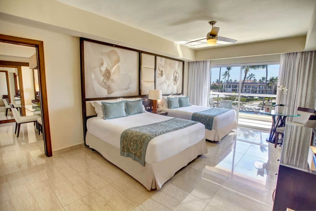 Royalton Punta Cana, An Autograph Collection All-Inclusive Resort & Casino — photo 2
