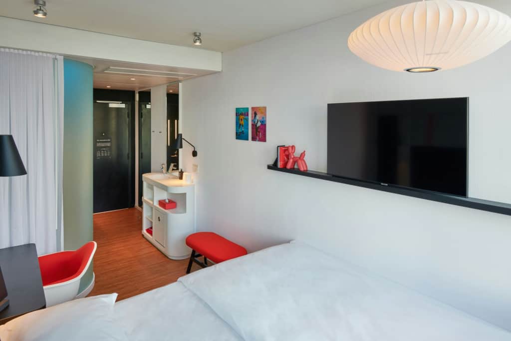 citizenM Miami Worldcenter — photo 4