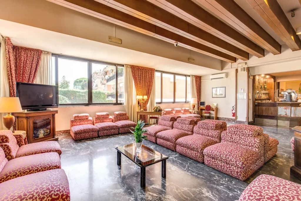 Pinewood Hotel Rome — photo 5