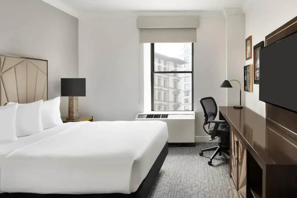 Martinique New York on Broadway, Curio Collection by Hilton — photo 5