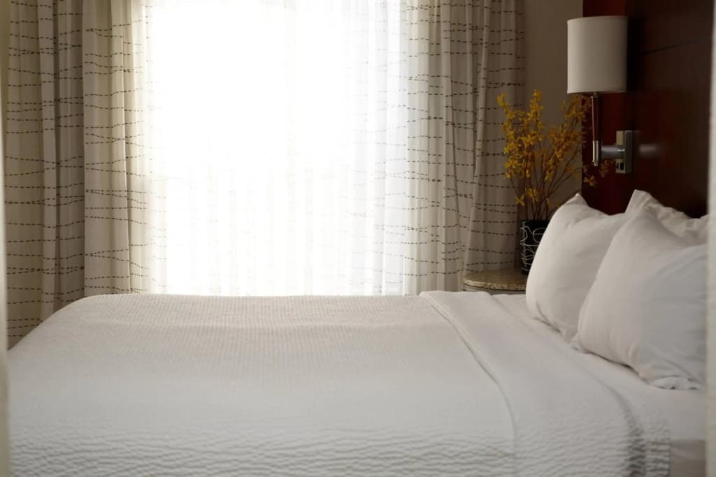 MainStay Suites Appleton Airport - Fox River Mall Area — photo 2