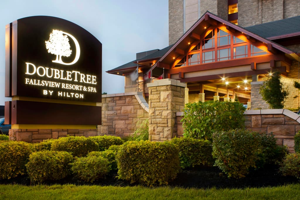 Doubletree Fallsview Resort & Spa By Hilton - Niagara Falls