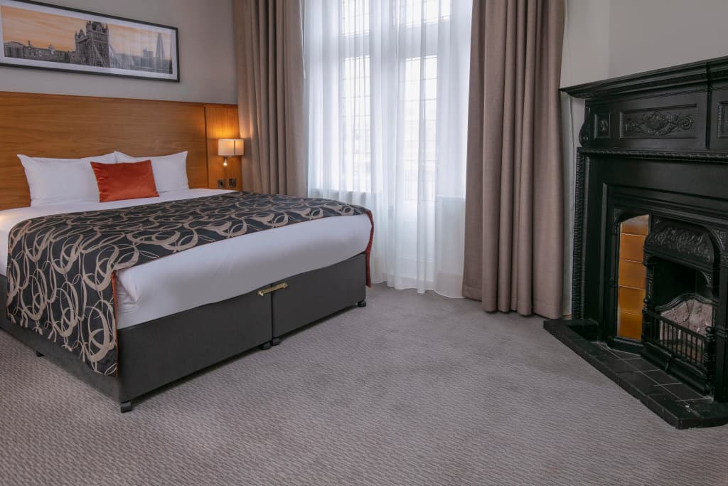 The Crown London Hotel — photo 3