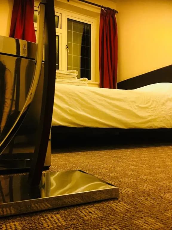 Bianca's House Hotel Heathrow Airport — photo 3