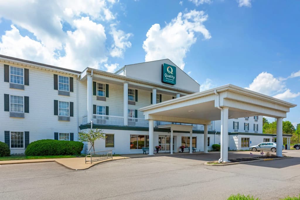 Quality Inn & Suites Bellville - Mansfield — main photo