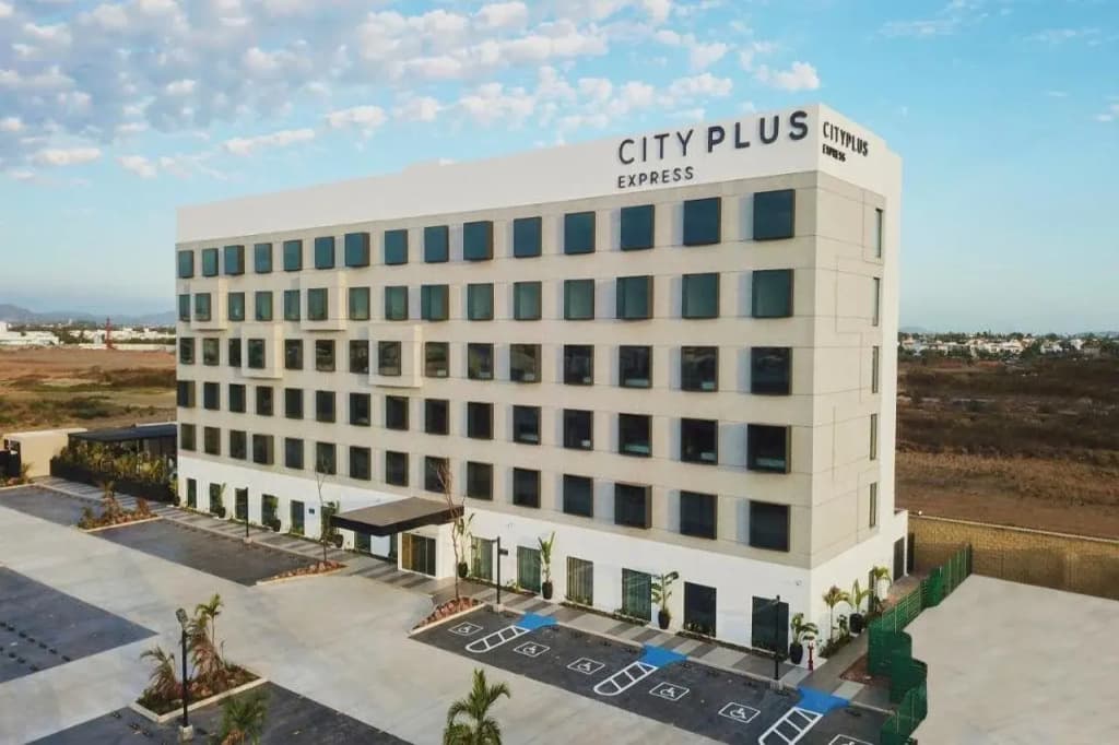 City Express Plus By Marriott Mazatlan
