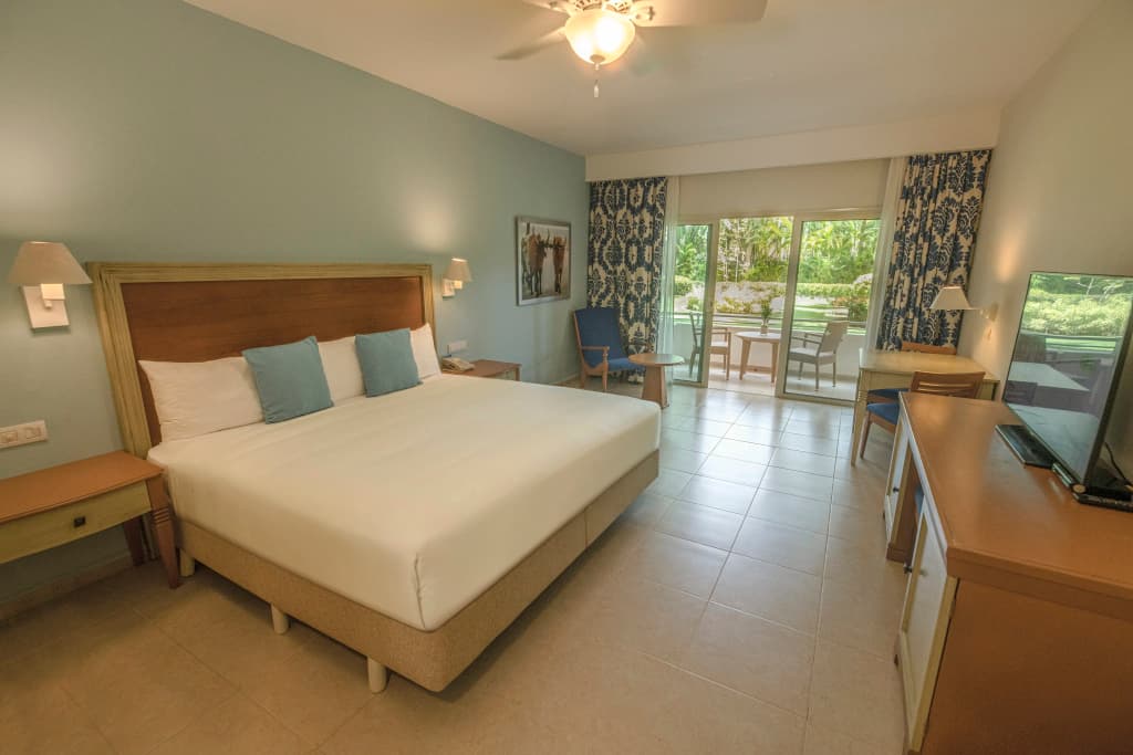 Iberostar Waves Punta Cana — photo 4