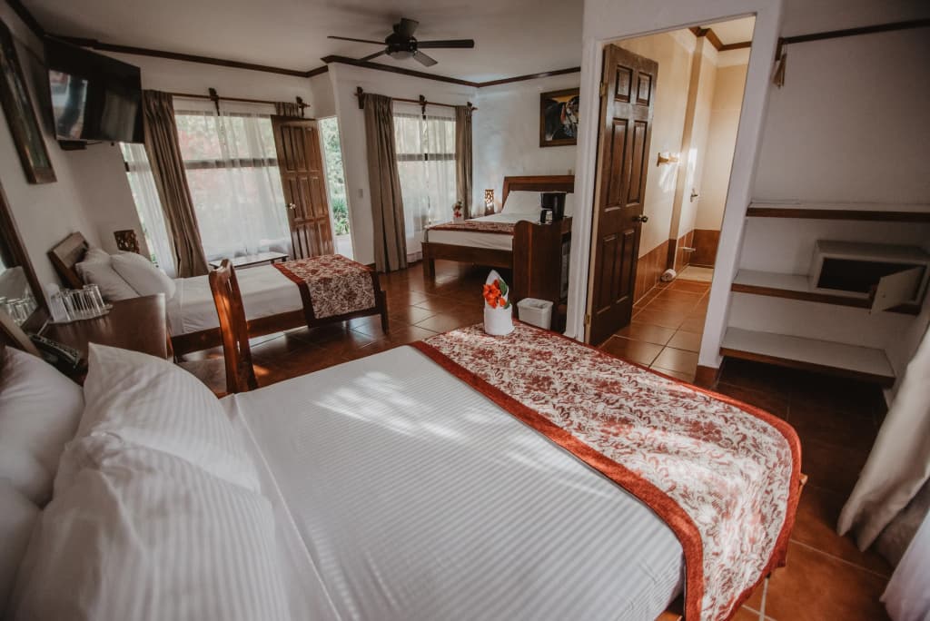 Hotel Hacienda Guachipelin