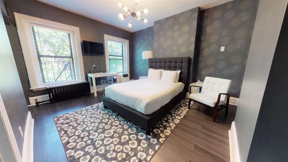 Premier Suites - Bay Village — photo 4