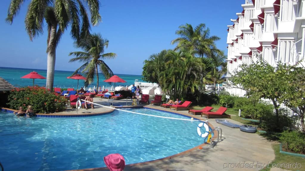 Grand Decameron Cornwall Beach, A Trademark All-Inclusive Resort — photo 4