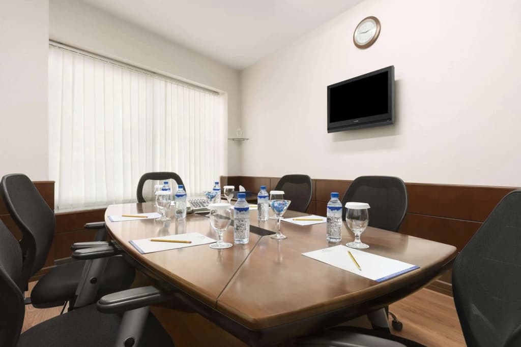 Howard Johnson by Wyndham Bur Dubai — photo 3