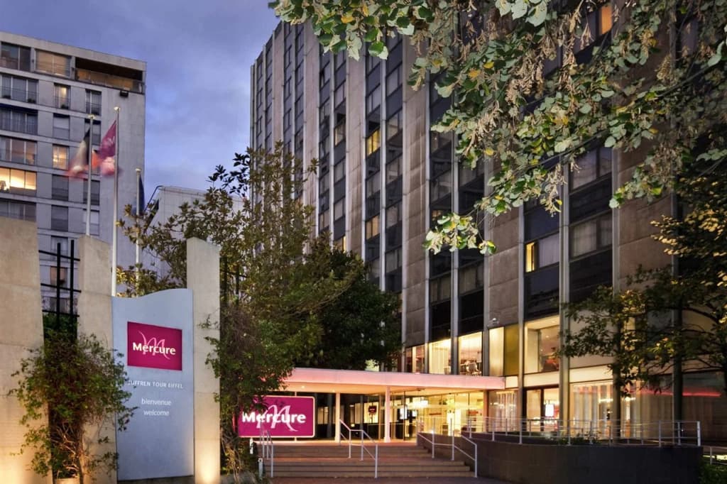 Mercure Paris Centre Eiffel Tower Hotel