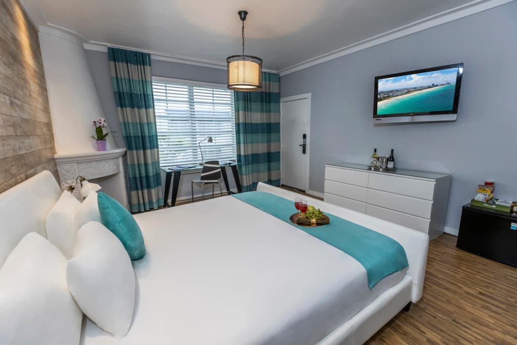 Chesterfield Hotel & Suites — photo 3
