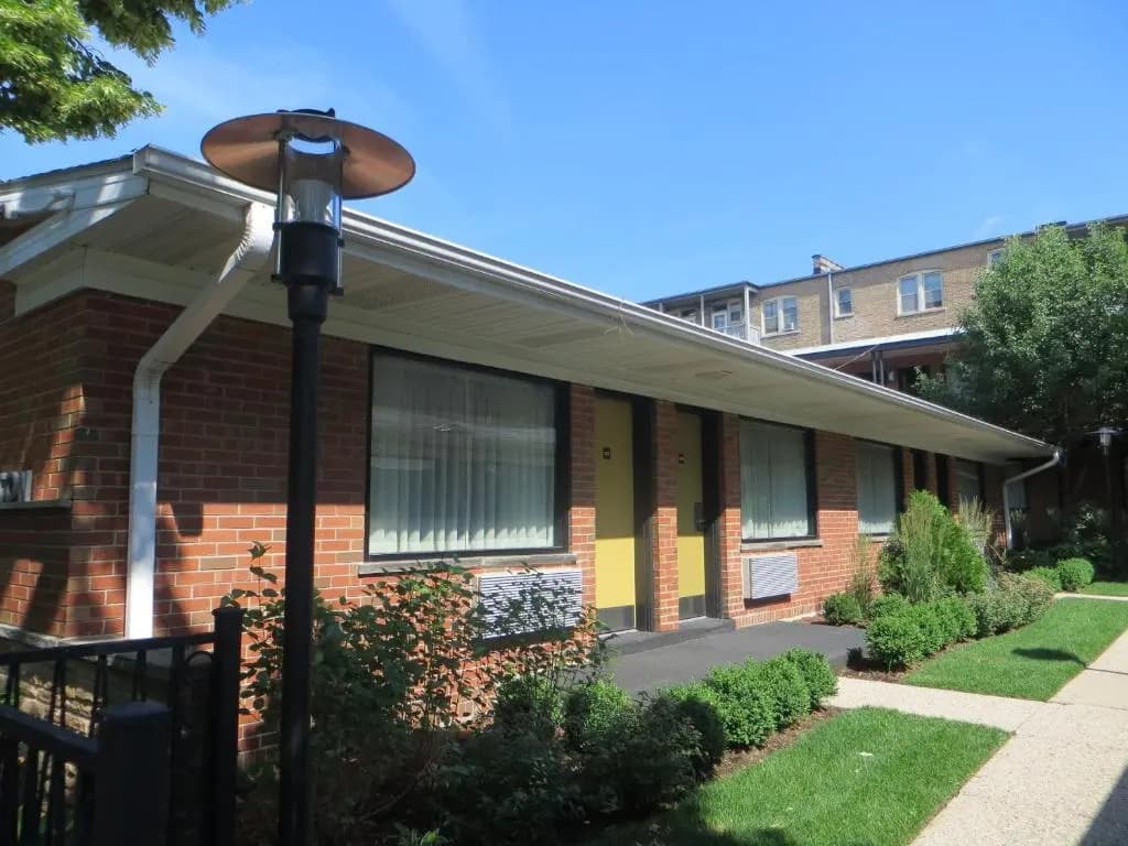 Carleton of Oak Park — main photo
