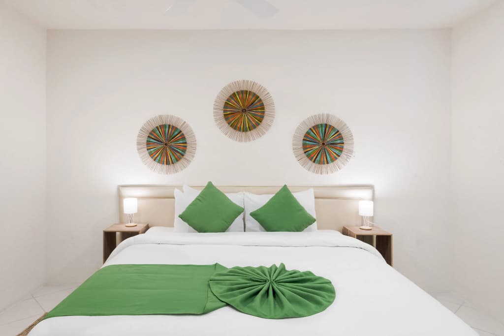 Coconut Court Beach Hotel — photo 3
