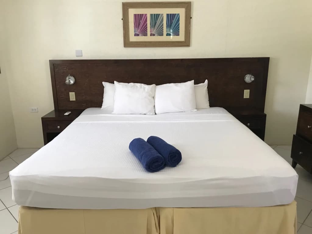 Coconut Court Beach Hotel — photo 5