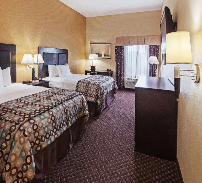 La Quinta Inn & Suites by Wyndham Alvin — photo 4