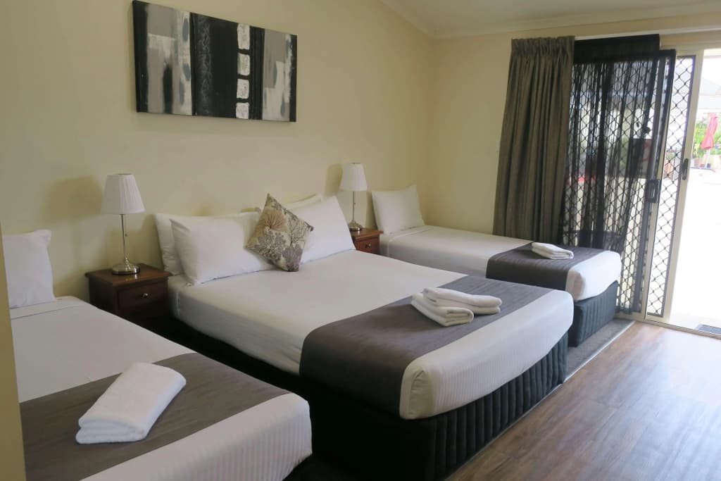 Caboolture Central Motor Inn, SureStay Collection by BW — photo 5