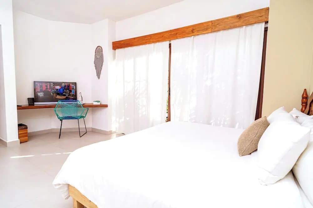 Enigmatic Boutique Hotel — photo 3