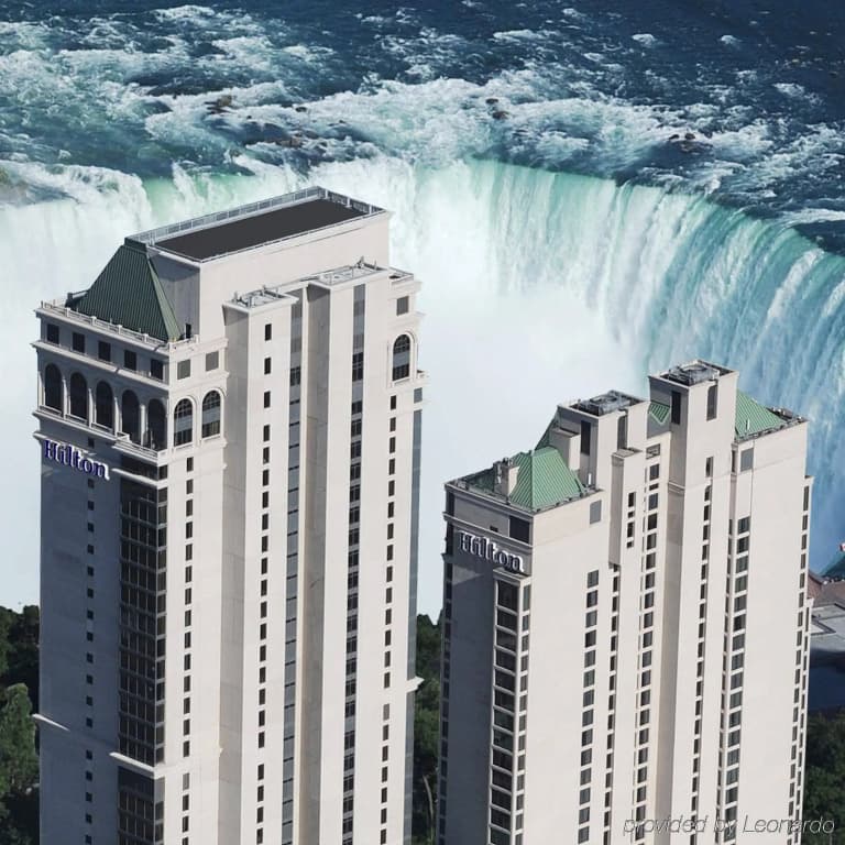 Hilton Niagara Falls/Fallsview Hotel & Suites