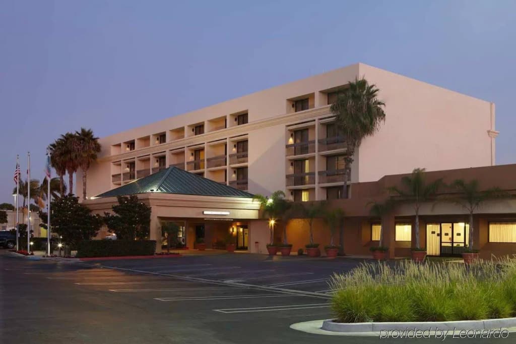 Hotel MdR Marina del Rey - a DoubleTree by Hilton — main photo