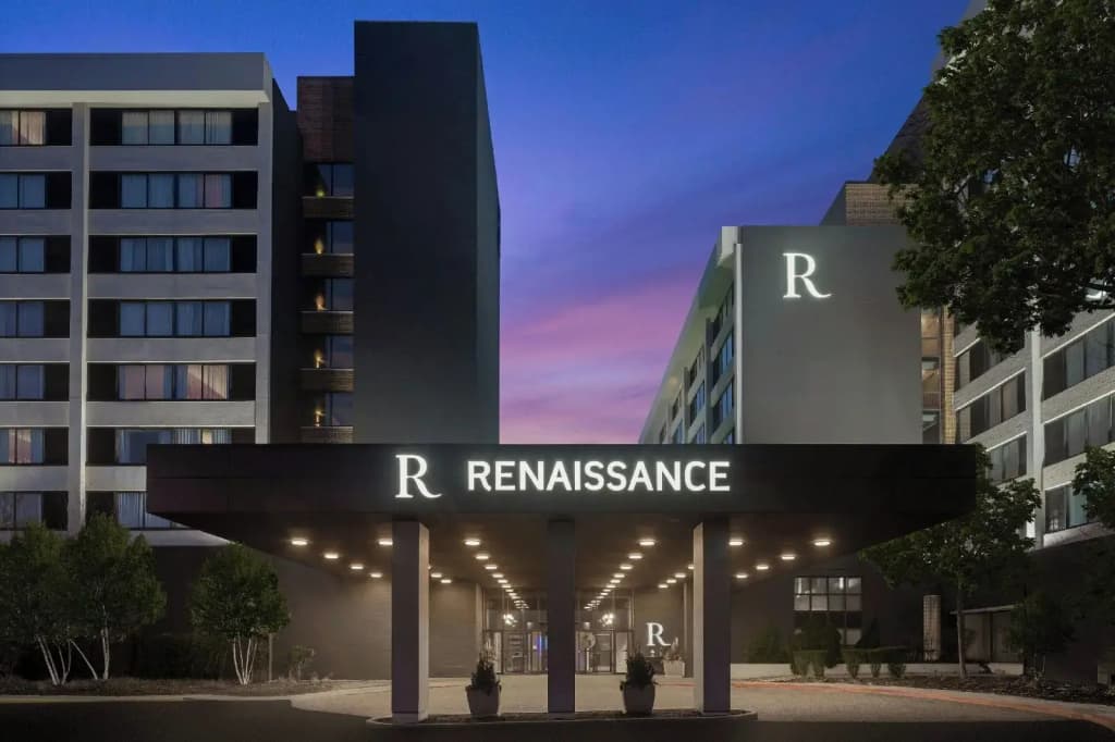 Renaissance Chicago North Shore Hotel — main photo
