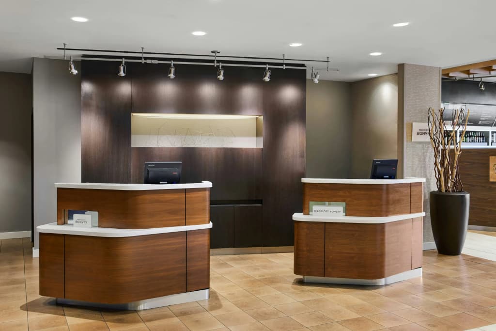 Courtyard by Marriott Newark Downtown — photo 2
