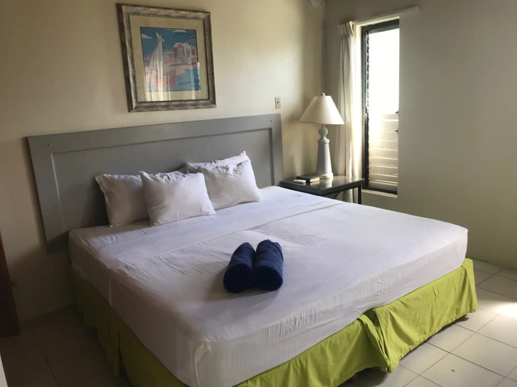 Coconut Court Beach Hotel — photo 4