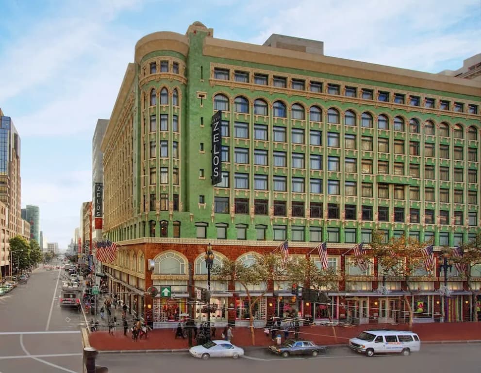 Hotel Zelos