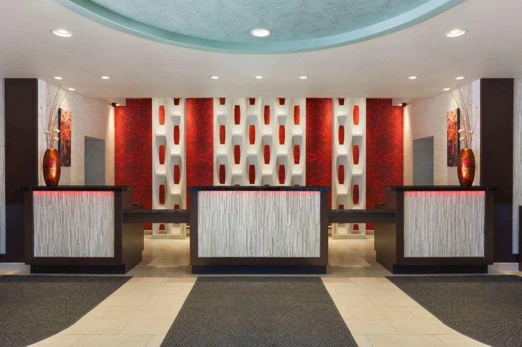 Holiday Inn Newark International Airport By IHG — photo 2